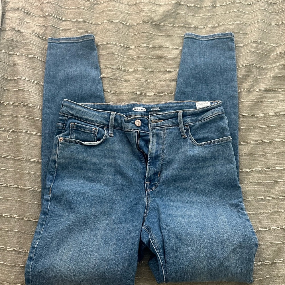 Old Navy Women's Skinny Jeans in Blue
